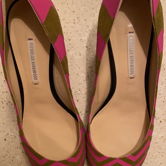 Nihcolas Kirkwood Suede Pink & Olive green heels. - Picture 13 of 16